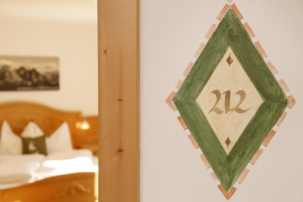 Hotel Hubertusstube Laion Ngoại thất bức ảnh