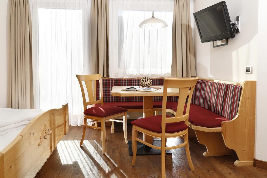 Hotel Hubertusstube Laion Ngoại thất bức ảnh