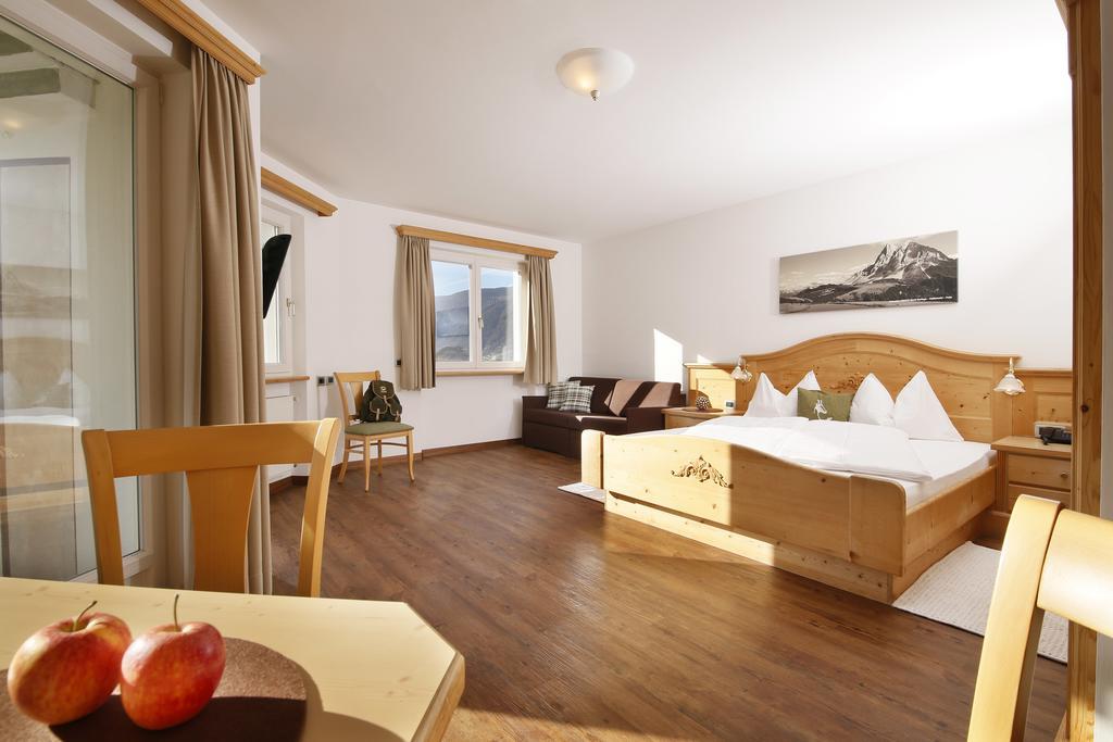 Hotel Hubertusstube Laion Ngoại thất bức ảnh