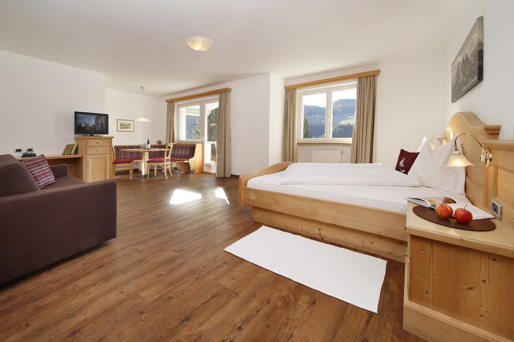 Hotel Hubertusstube Laion Ngoại thất bức ảnh